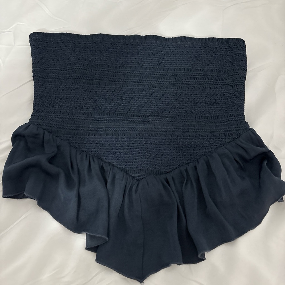 Black Strapless Ruffled Top